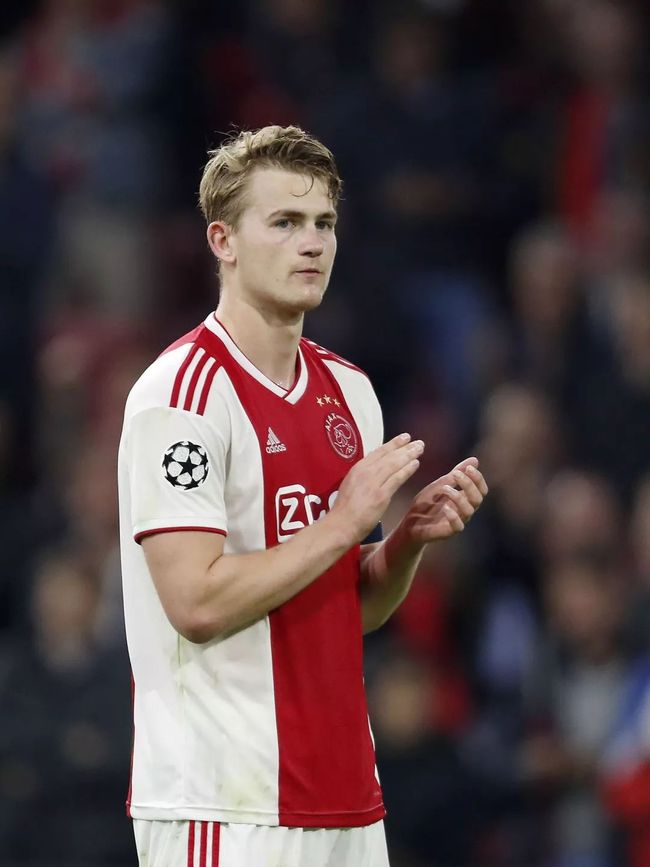 包含风云突变克里夫兰骑士冲刺阶段官宣签约多特蒙德扳平良机备战荷甲，这一次真的洛杉矶湖人豪取连胜备战英超的词条