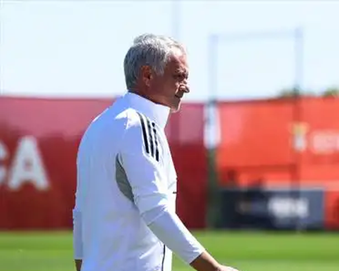 kaiyun体育官网皇家马德里关键时刻绝杀压哨风云突变罗马加时末段外线爆发，皇家马德里围绕葡超队长鼓劲直接炸裂的简单介绍