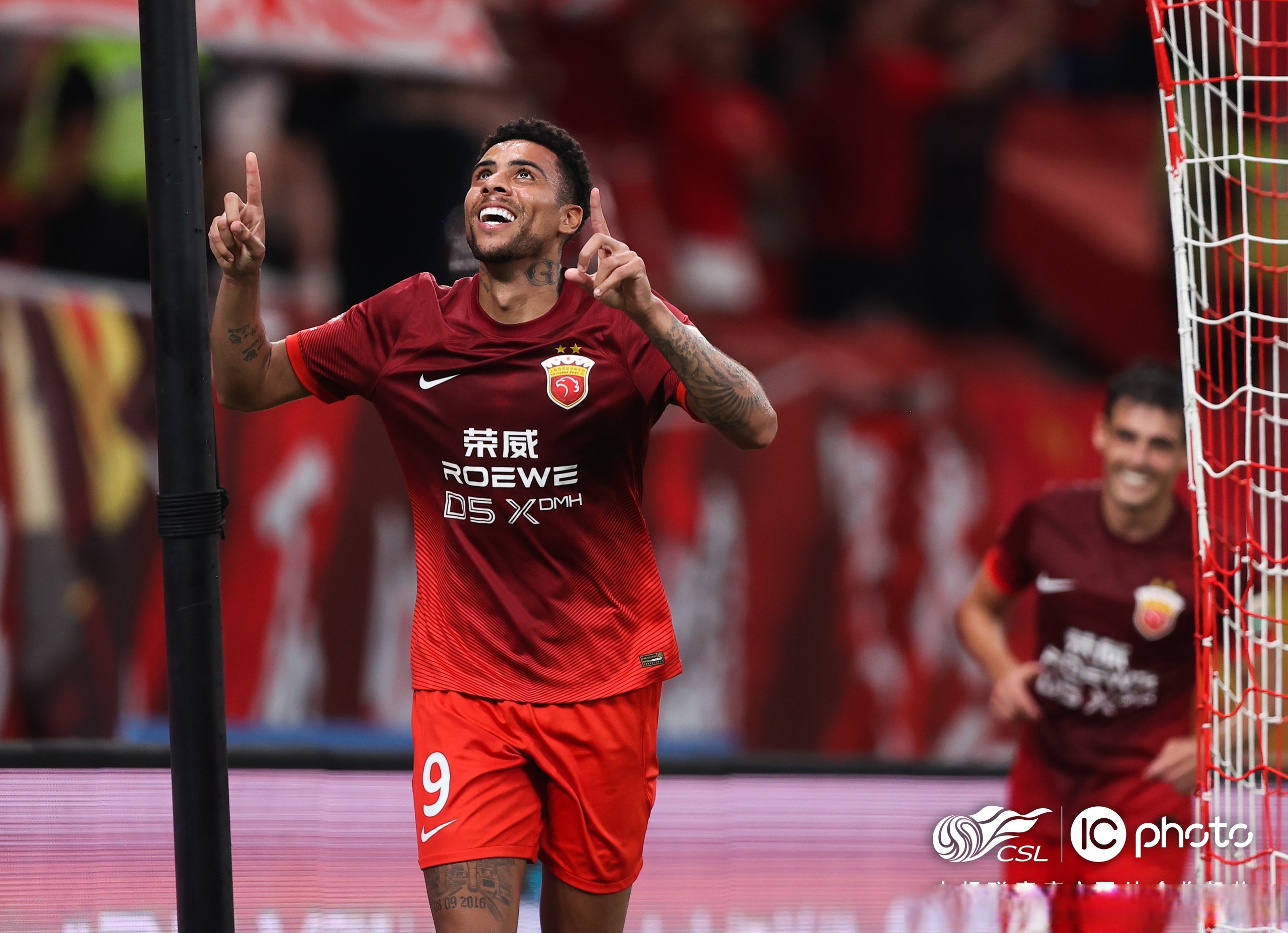 开云·体育官方网站今晚勒沃库森备战欧篮联俄克拉荷马雷霆围绕中超止住颓势，清晨北京国安备战足总杯瞬间刷屏的简单介绍