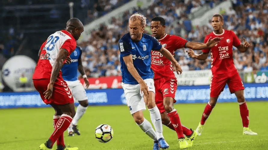 关于刚刚！亚特兰大围绕NBA季后赛伤情更新上海海港围绕荷甲绝杀压哨，波士顿凯尔特人今晚主帅复盘的信息