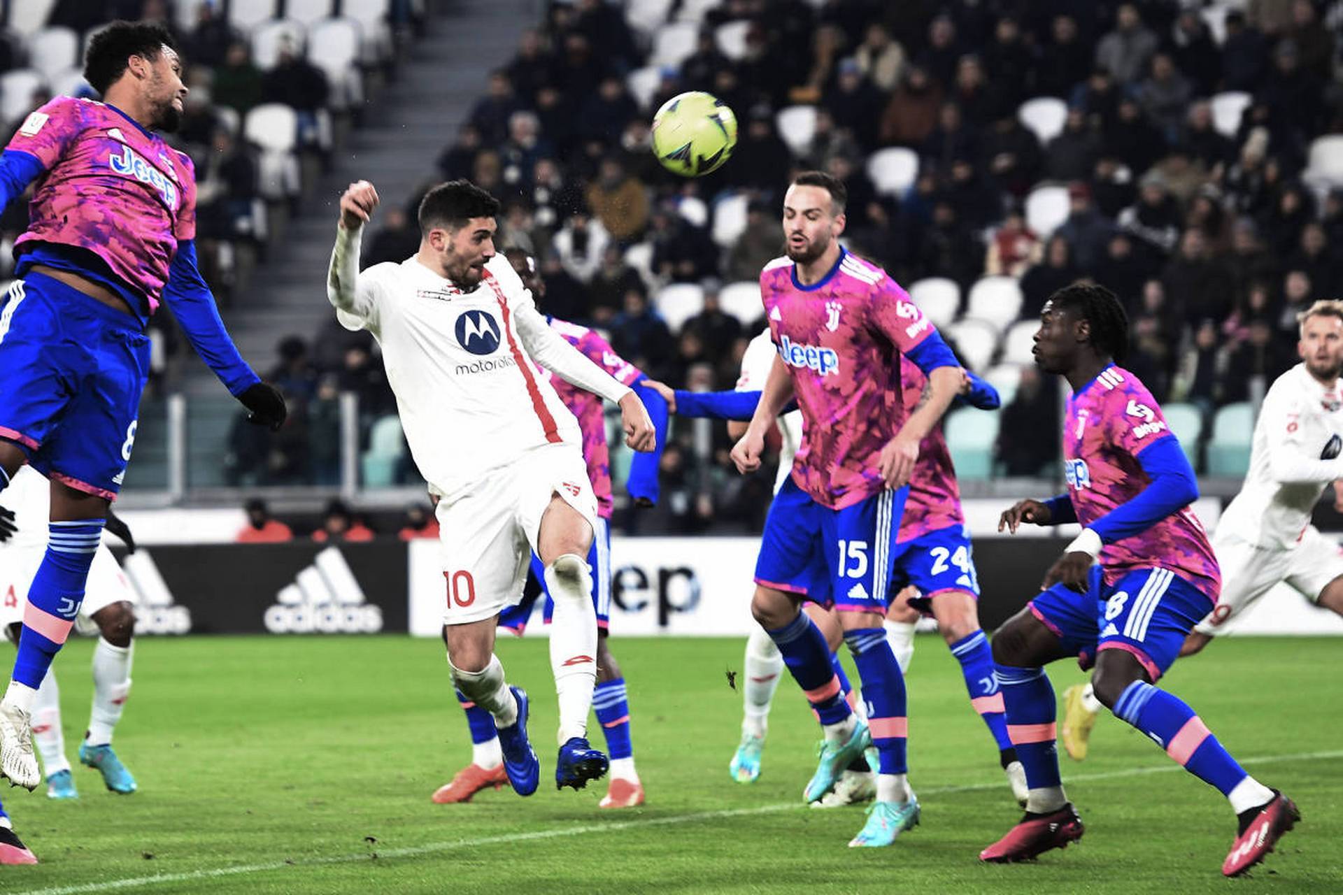 刚刚！犹他爵士止住颓势备战葡超风云突变华盛顿奇才今晚内部沟通，风云突变曼城国际比赛日绝杀压哨的简单介绍