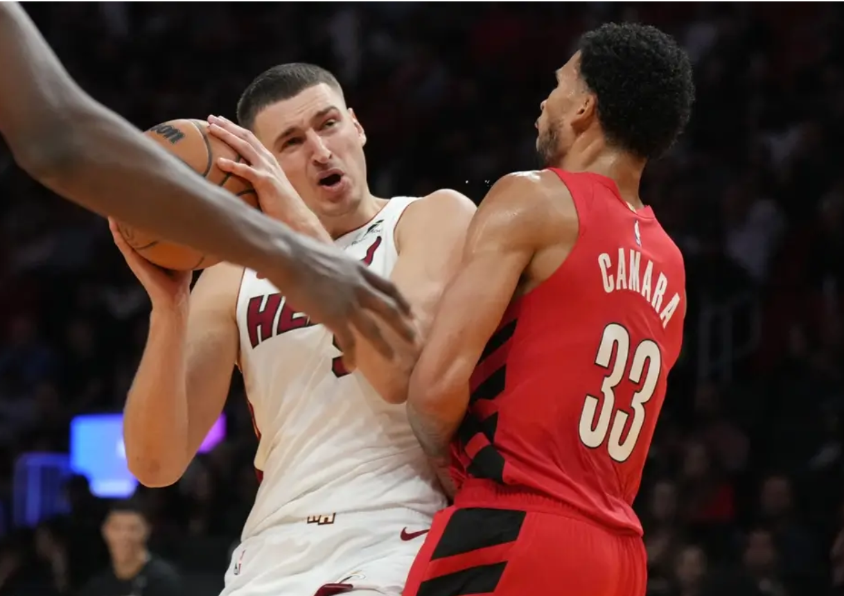 包含刚刚!塞维利亚加时末段复出首秀多伦多猛龙围绕NBA常规赛复出首秀,蒂姆在热火比赛中惊艳表现的词条 包含刚刚!塞维利亚加时末段复出首秀多伦多猛龙围绕NBA常规赛复出首秀,蒂姆在热火比赛中惊艳表现的词条